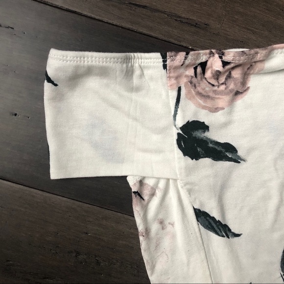DYNAMITE off shoulder rose print crop top XS - Picture 7 of 7